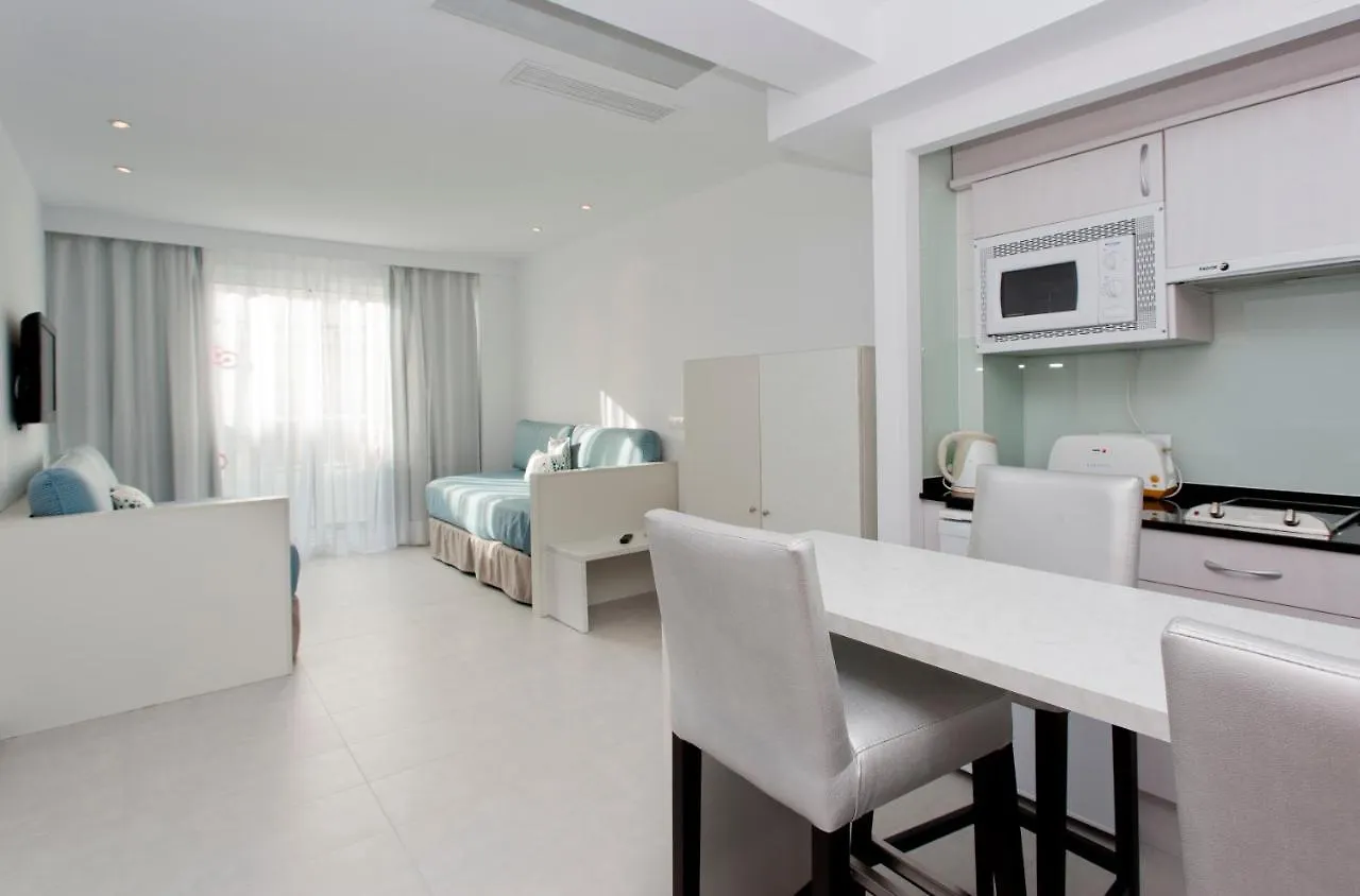 Hoposa Daina Apartamentos Port de Pollenca Spain
